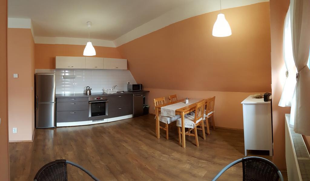 Apartment Jakubske Namesti Ceska Kamenice Ngoại thất bức ảnh